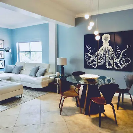 The Blue Octopus - 1Br King Bed Condo